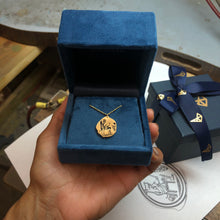 Load image into Gallery viewer, Greeks Graduation Gold Coin