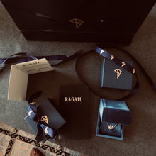 Load image into Gallery viewer, Rahail Arabic Spirit Name, Gold Necklace VS Diamonds