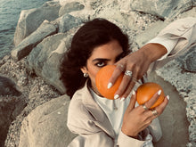 Load image into Gallery viewer, I AM SELFLESS