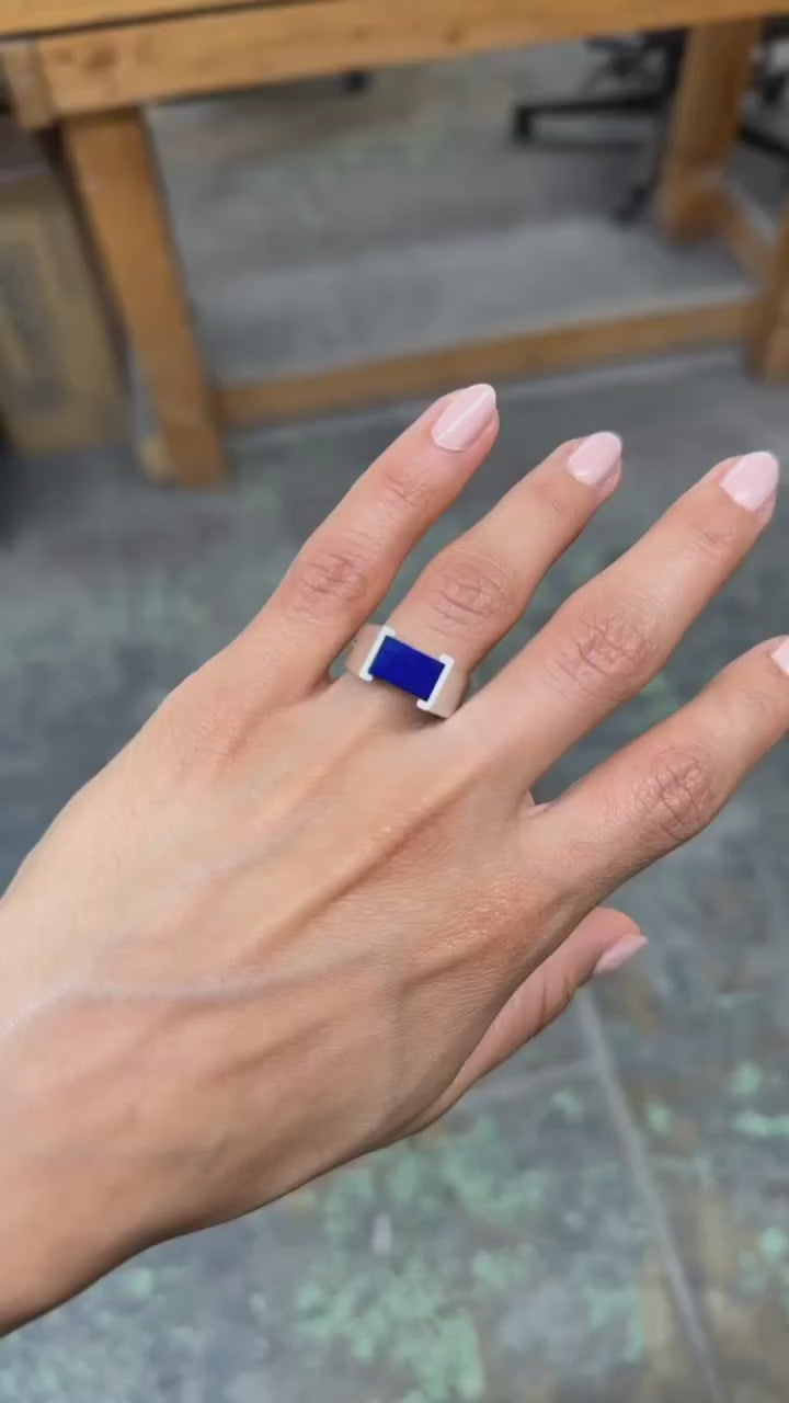 Lapis signature emrald cut