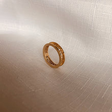 Load image into Gallery viewer, Al Masnad Customized Ring, Yellow Gold
