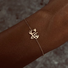 Load image into Gallery viewer, Nouf Bracelet, Arabic Spirit Name with VS diamonds
